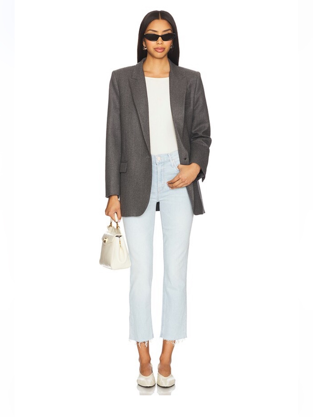 MOTHER Mid Rise Dazzler Crop Fray 

Ahead of its time size 27
